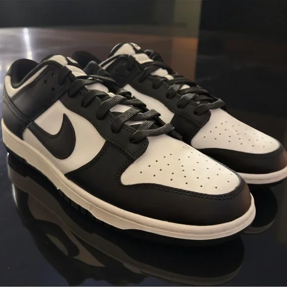 NEW Nike Men’s Low Retro Dunks Black/White Leather Uppers Size 13
